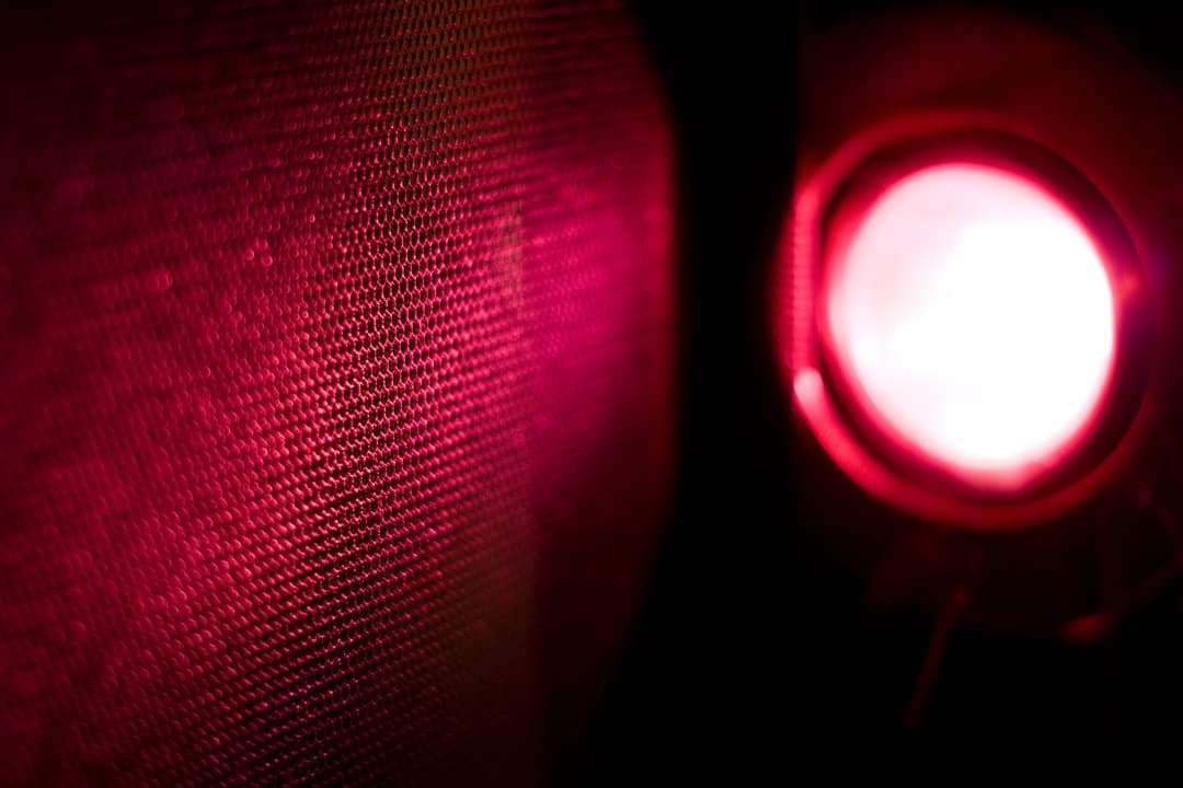 how red lights keeps mice away